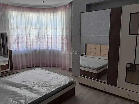 Kirayə verilir 3 otaqlı mənzil 105 m²
