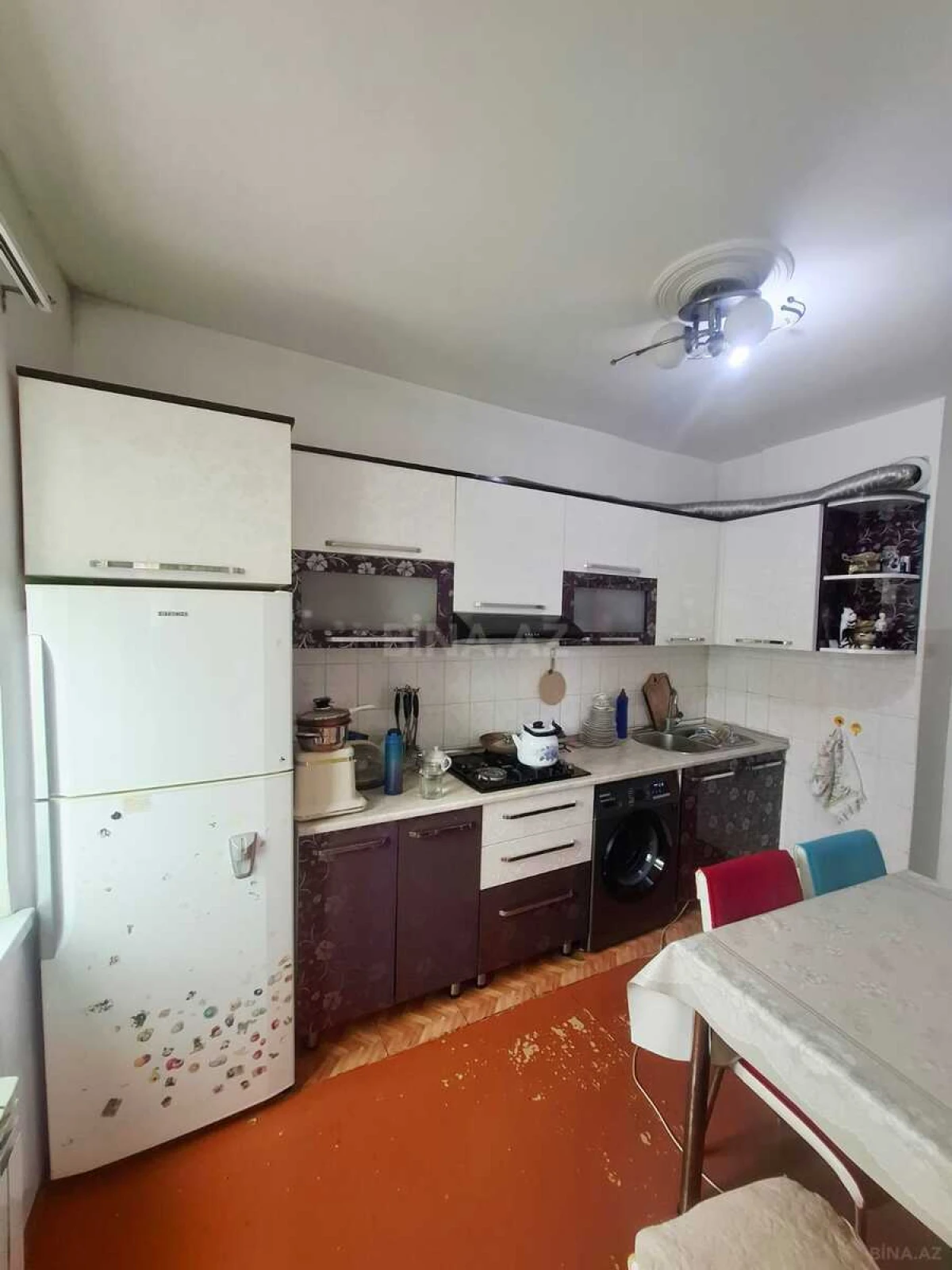 Satılır 2 otaqlı mənzil 57 m²