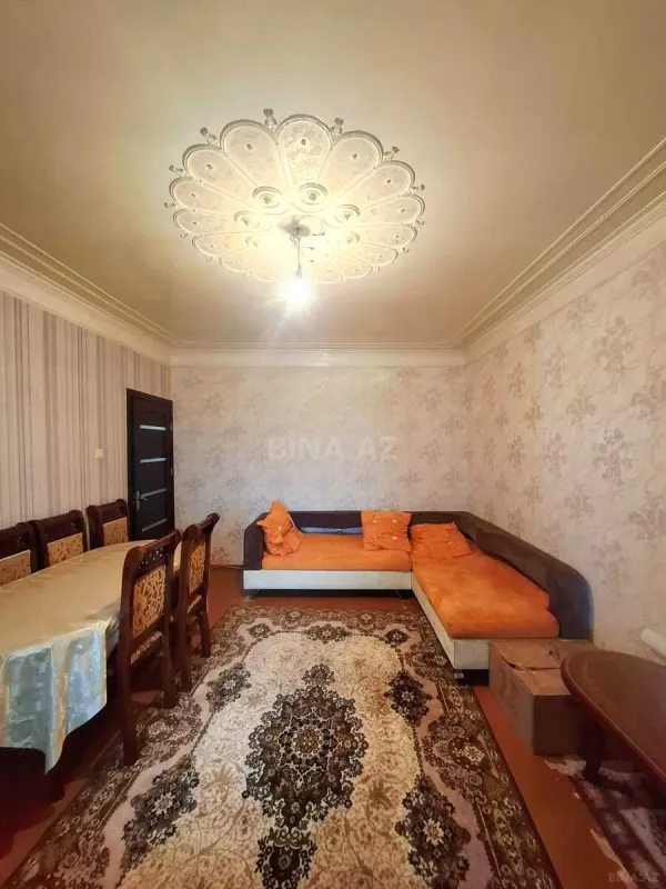 Satılır 2 otaqlı mənzil 57 m²