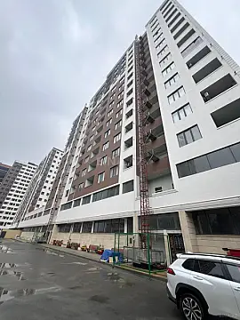 Satılır 3 otaqlı mənzil 146 m²