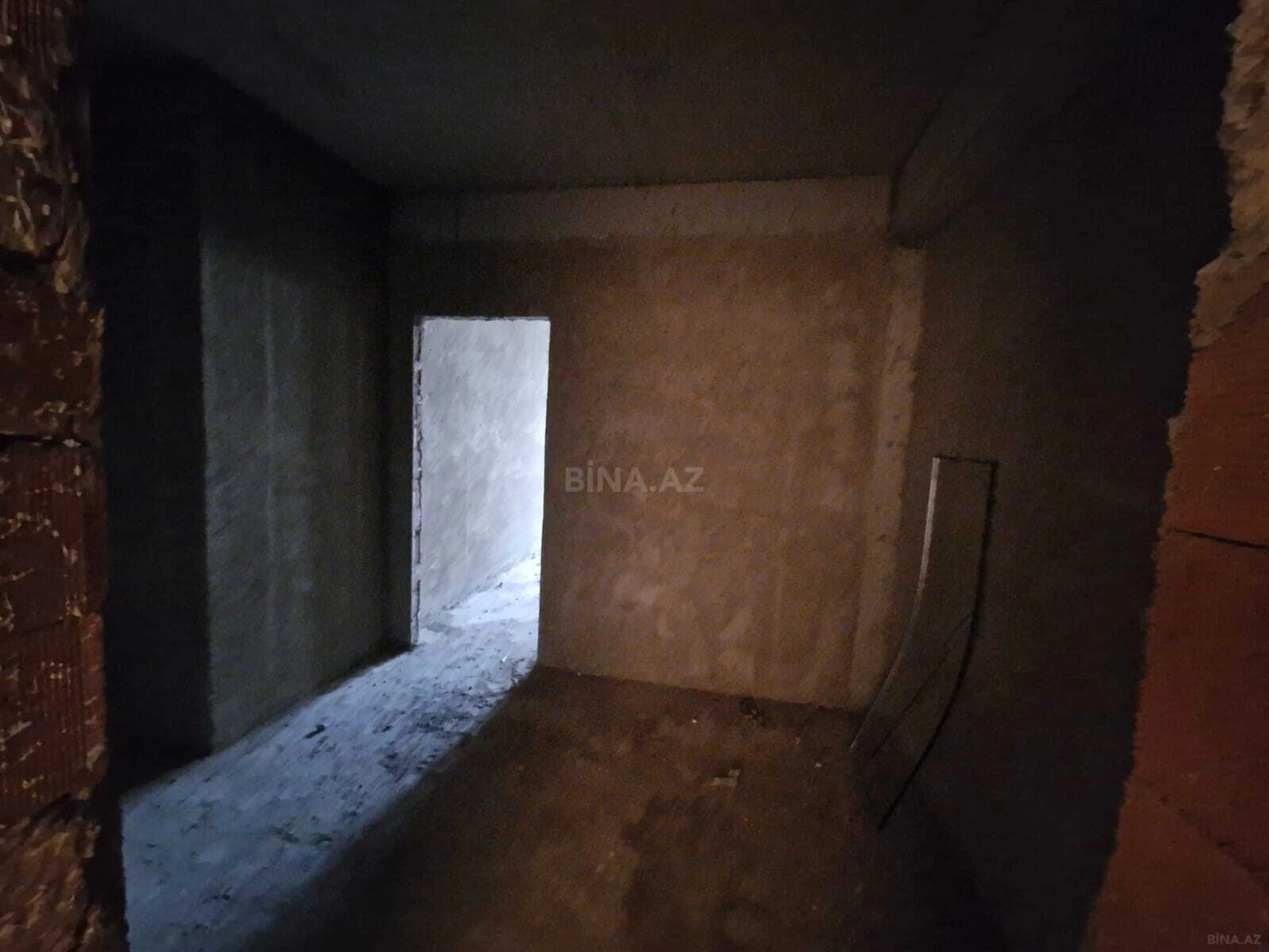 Satılır 3 otaqlı mənzil 146 m²