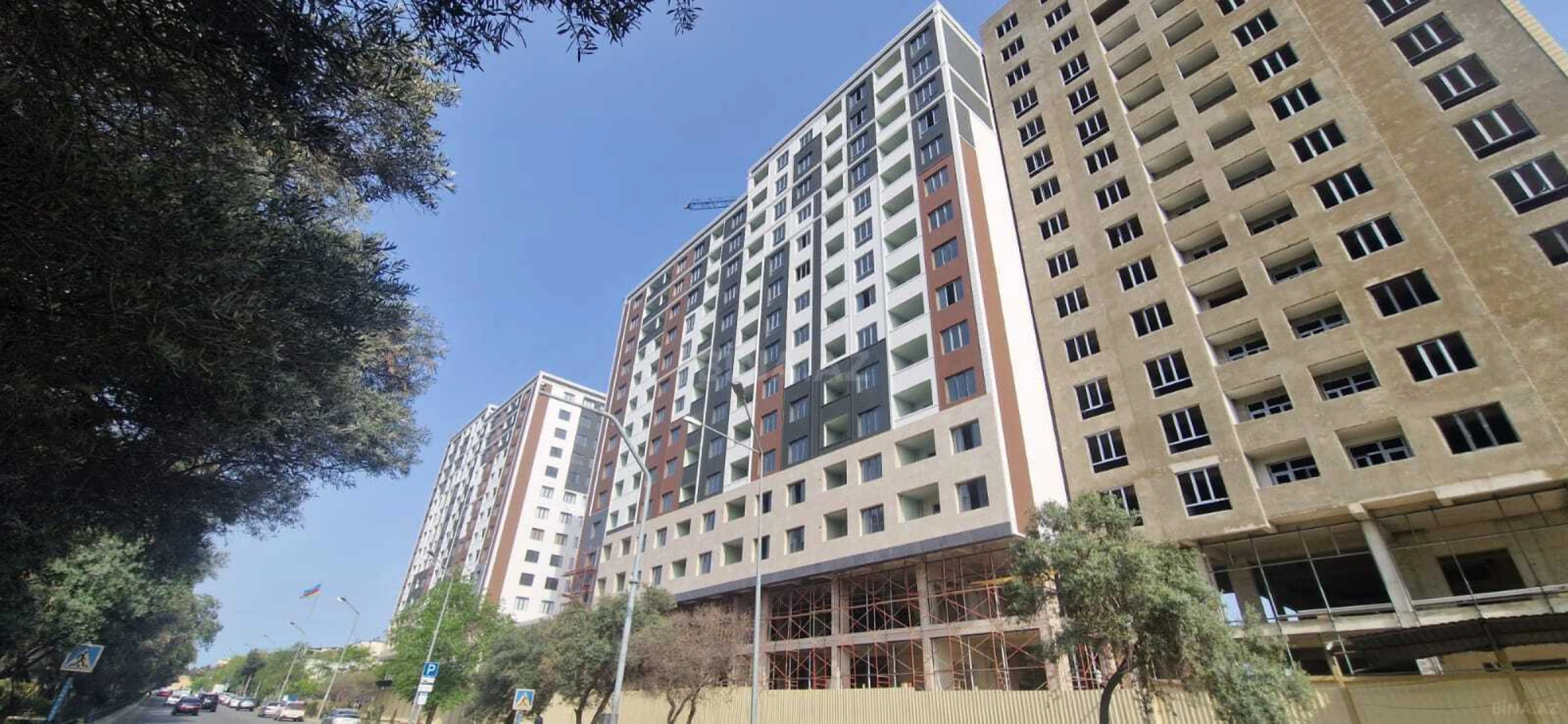 Satılır 3 otaqlı mənzil 146 m²
