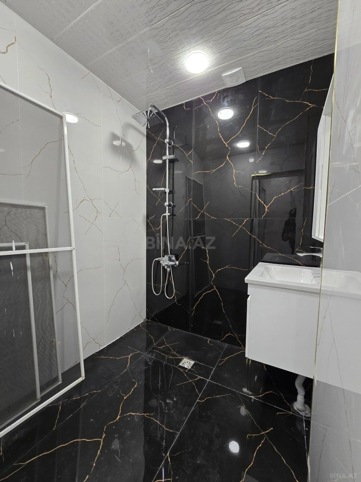 Satılır 3 otaqlı mənzil 85 m²