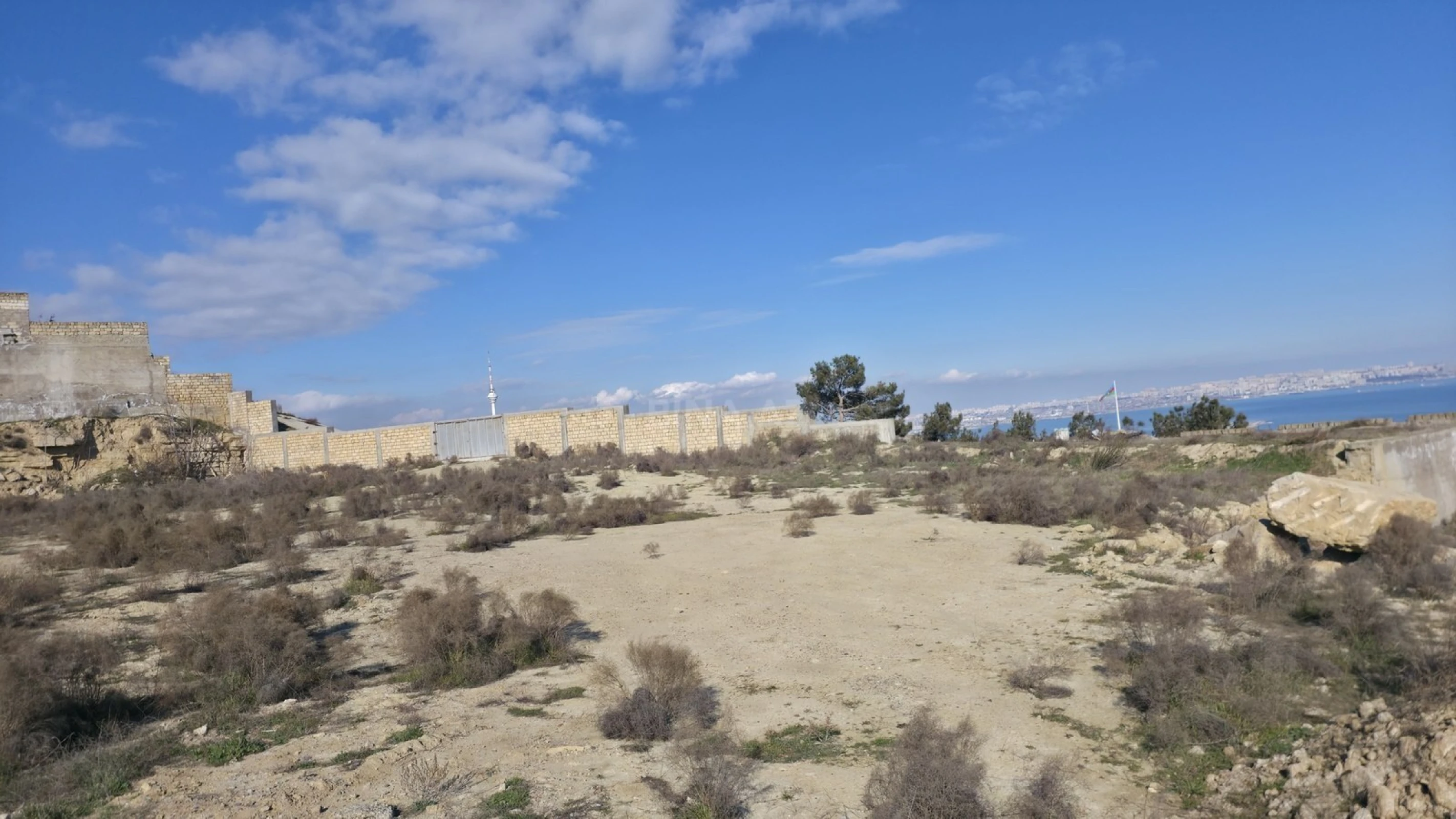 Satılır torpaq sahəsi 18 m²