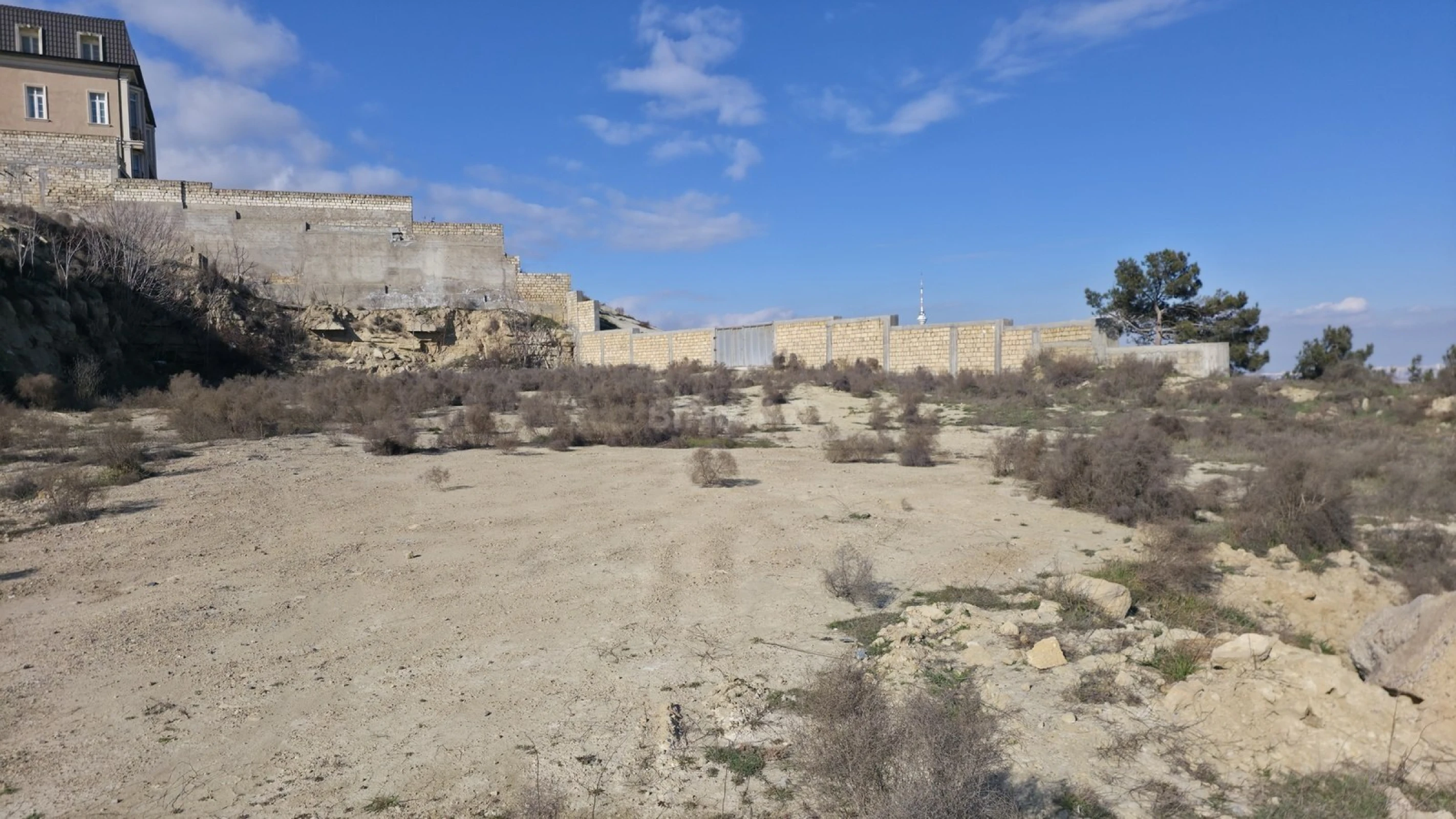 Satılır torpaq sahəsi 18 m²