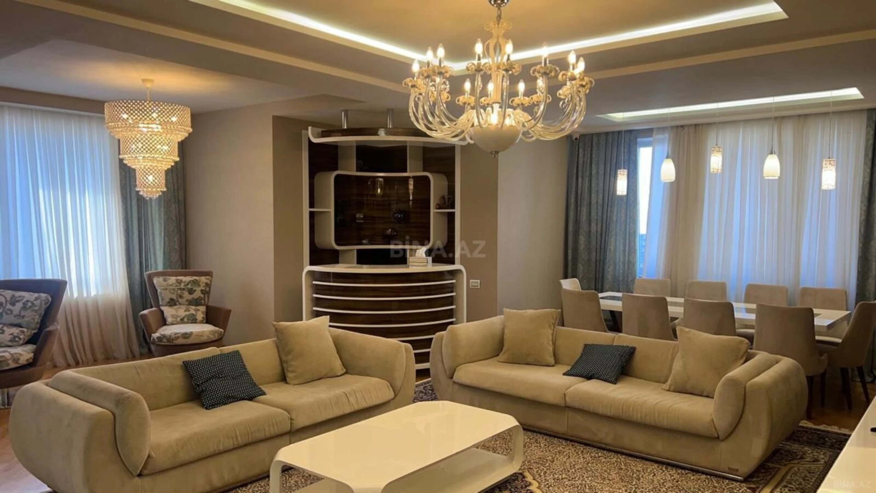 Kirayə verilir 4 otaqlı mənzil 185 m²