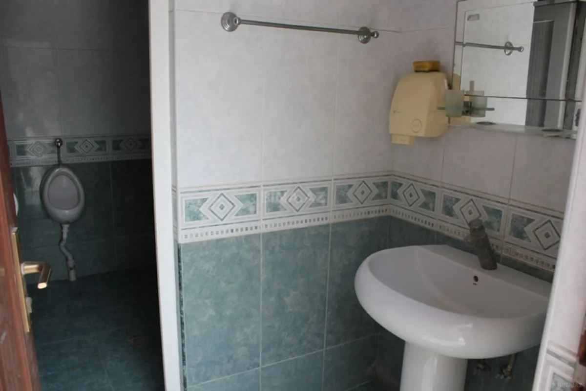 Kirayə verilir 1 otaqlı ofis 15 m²