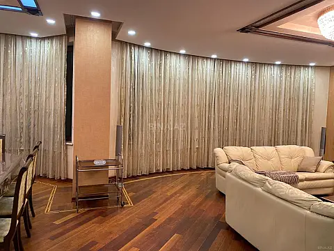 Kirayə verilir 4 otaqlı mənzil 195 m²