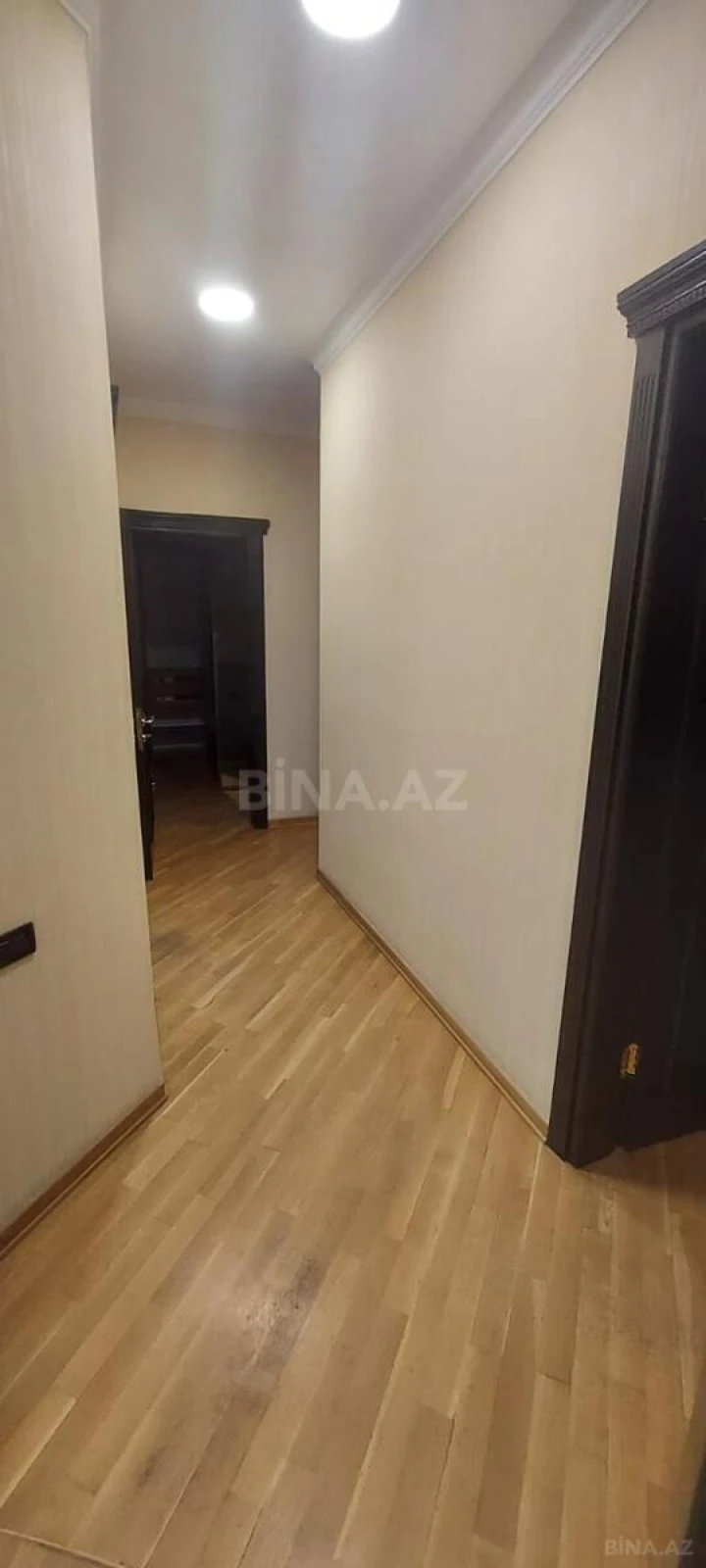 Kirayə verilir 4 otaqlı mənzil 195 m²
