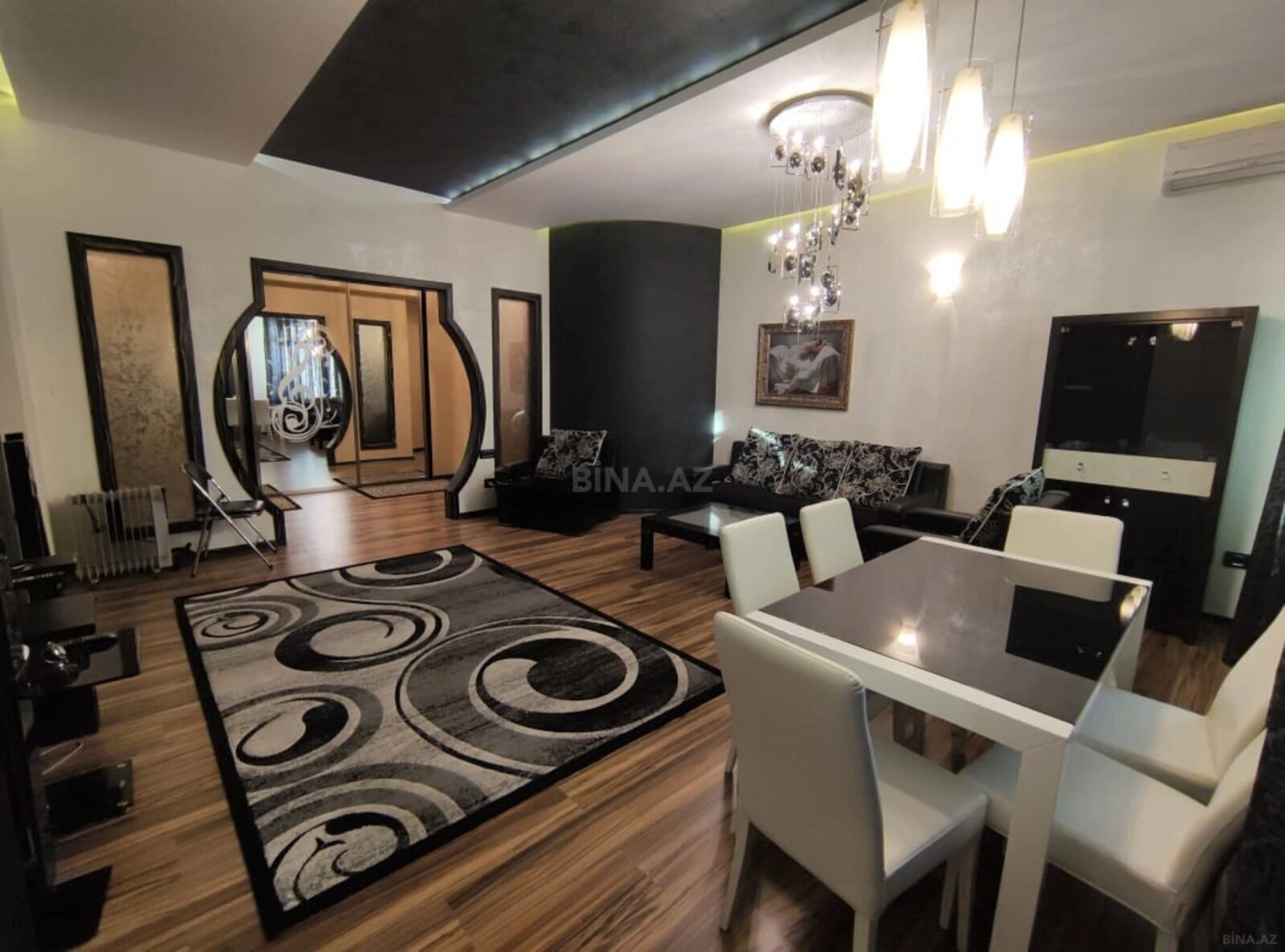 Kirayə verilir 3 otaqlı mənzil 140 m²