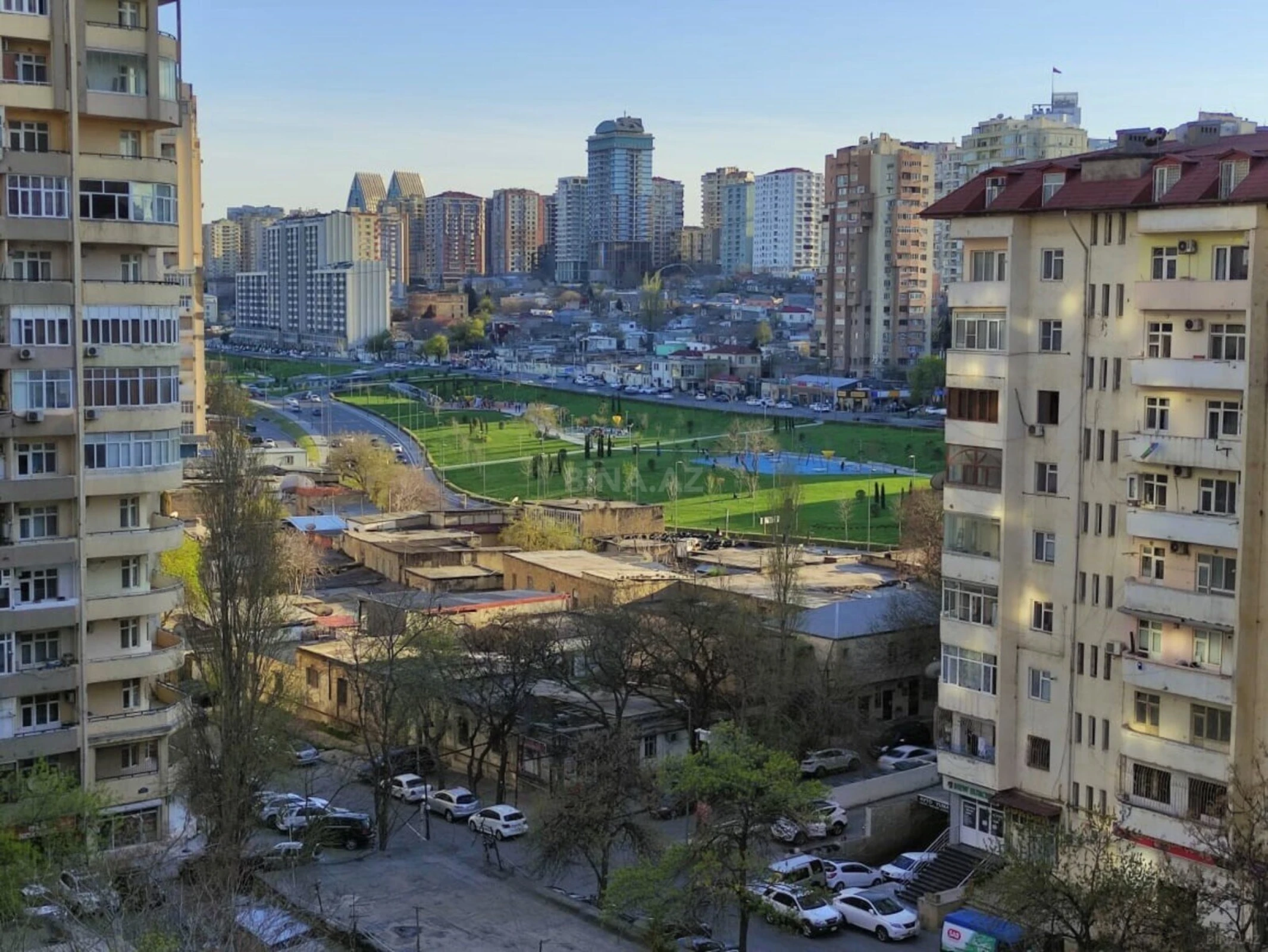 Kirayə verilir 3 otaqlı mənzil 140 m²