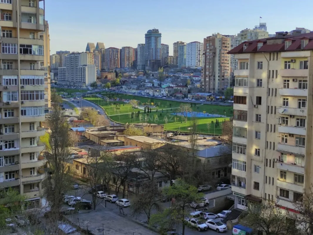 Kirayə verilir 3 otaqlı mənzil 140 m²