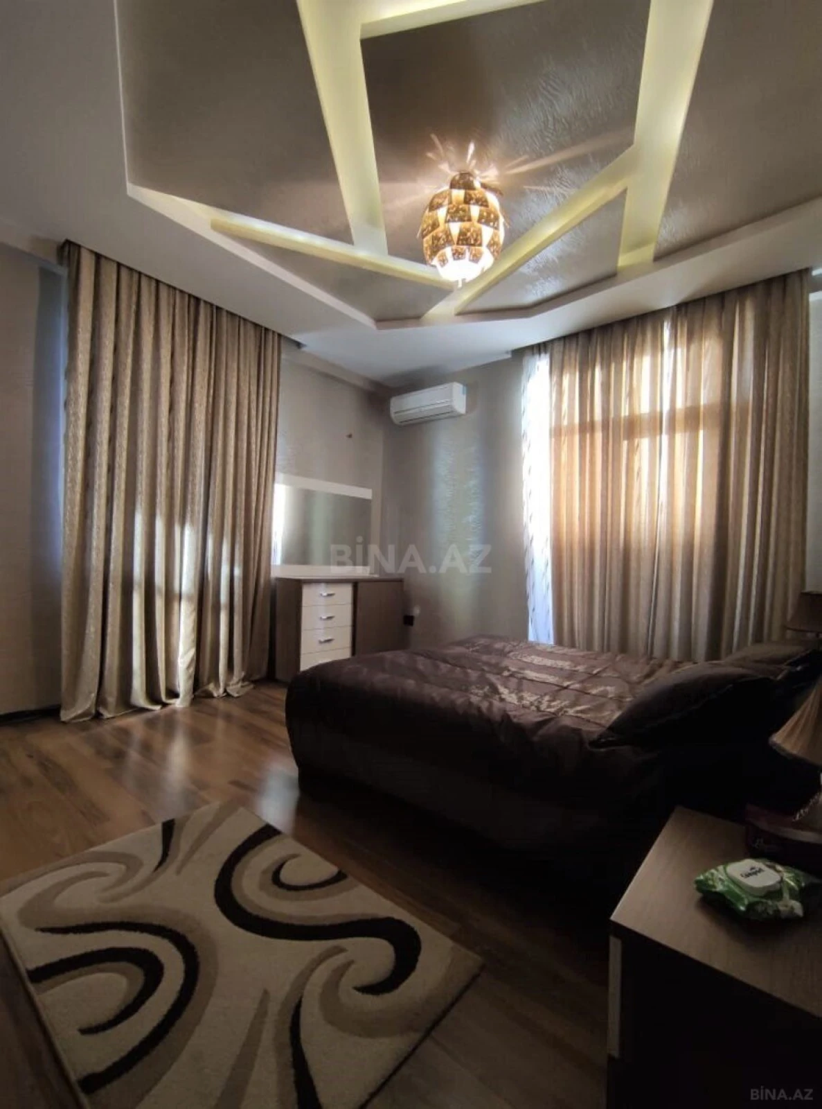 Kirayə verilir 3 otaqlı mənzil 140 m²