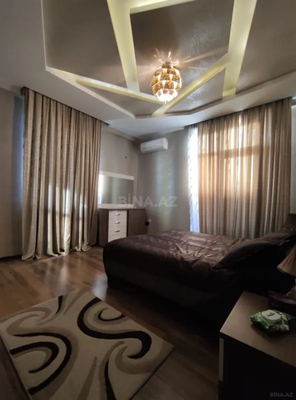Kirayə verilir 3 otaqlı mənzil 140 m²