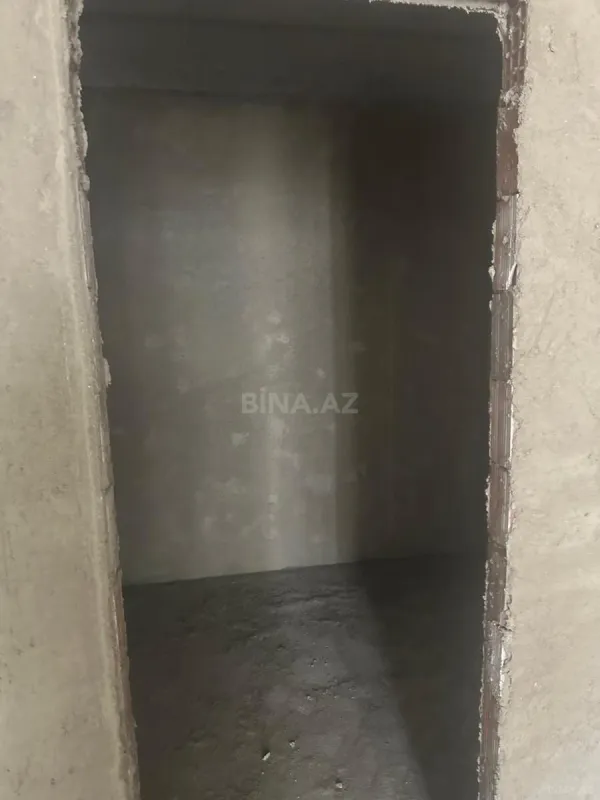 Satılır 3 otaqlı mənzil 143 m²