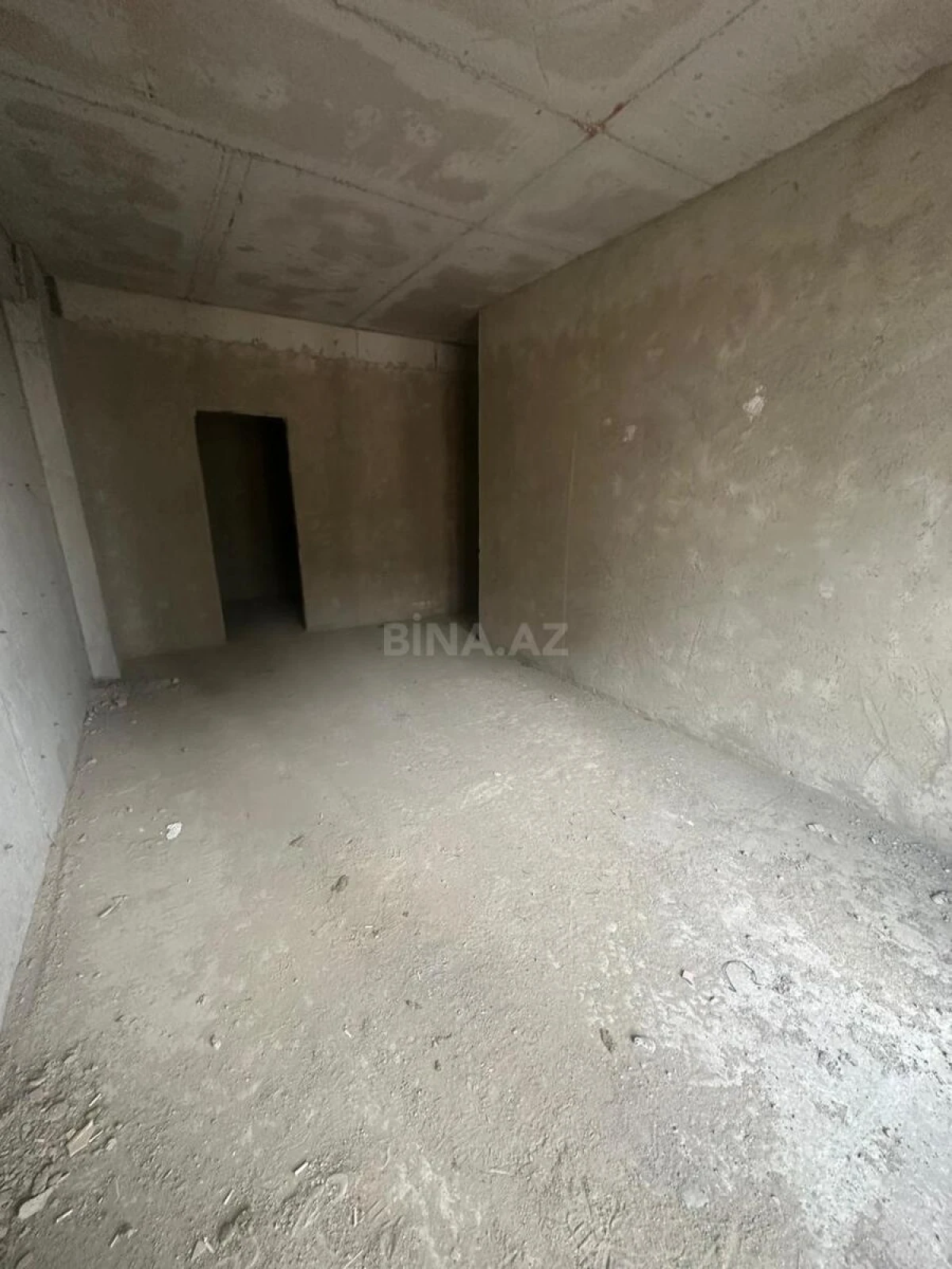 Satılır 3 otaqlı mənzil 143 m²