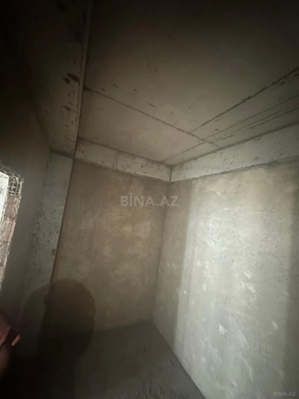 Satılır 3 otaqlı mənzil 143 m²