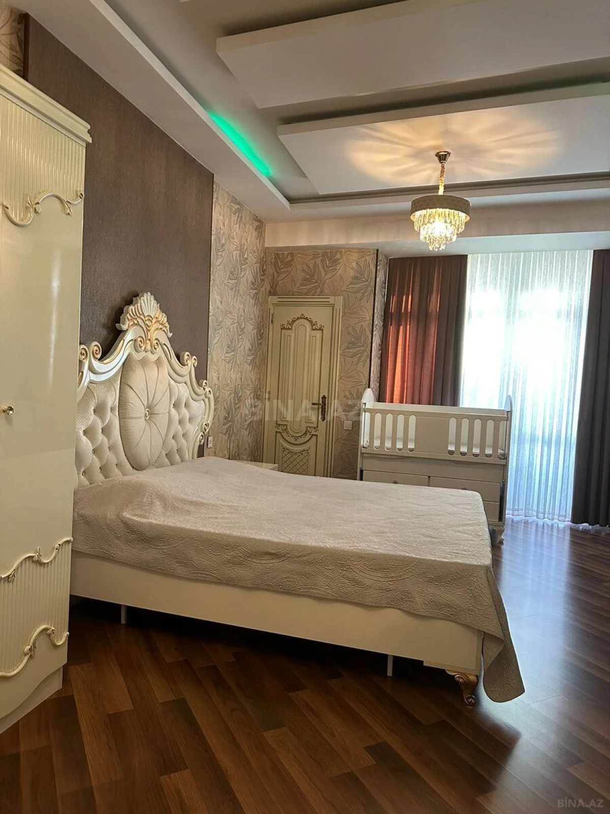 Kirayə verilir 3 otaqlı mənzil 110 m²