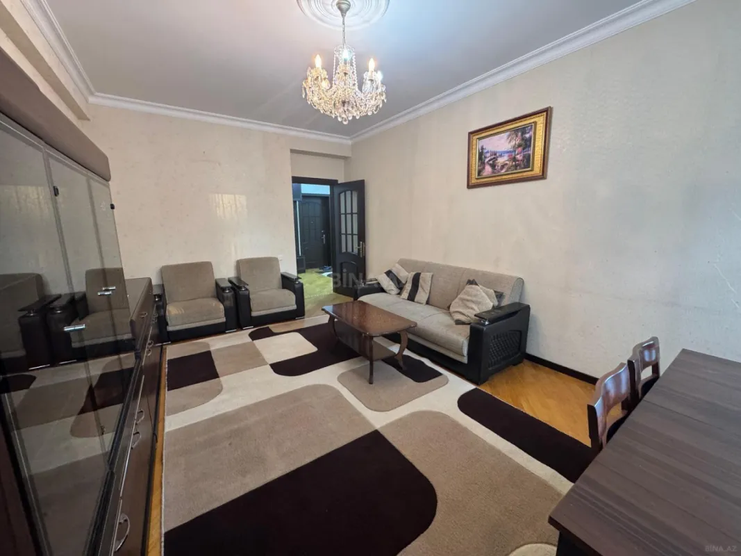 Satılır 2 otaqlı mənzil 80 m²