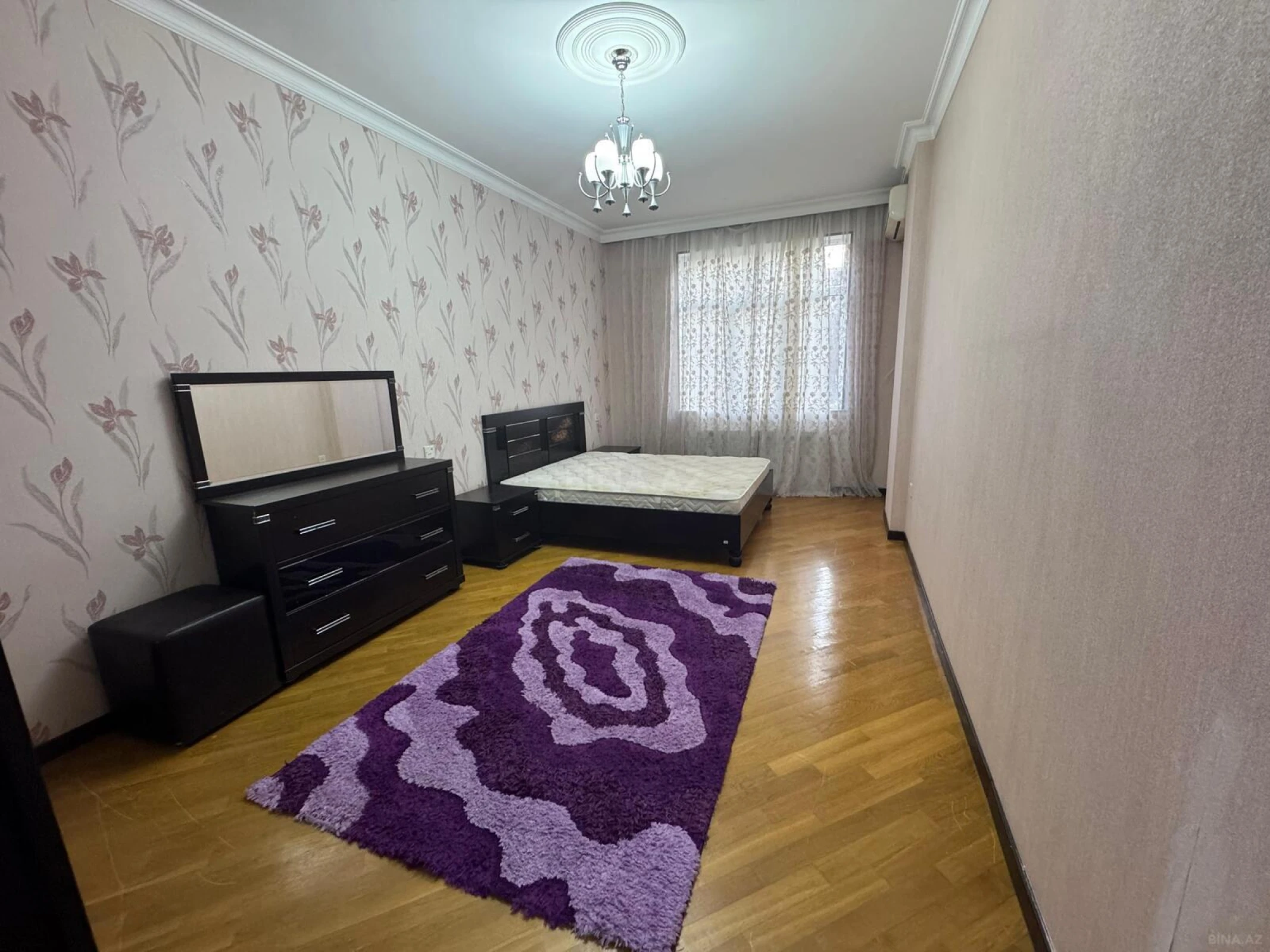 Satılır 2 otaqlı mənzil 80 m²