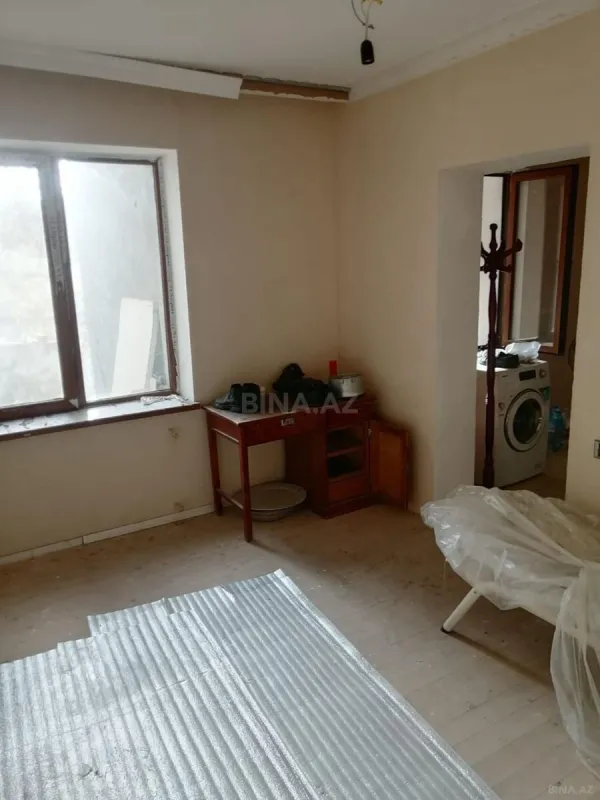Satılır 4 otaqlı həyət evi 200 m²