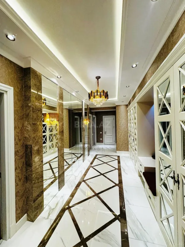 Kirayə verilir 3 otaqlı mənzil 150 m²