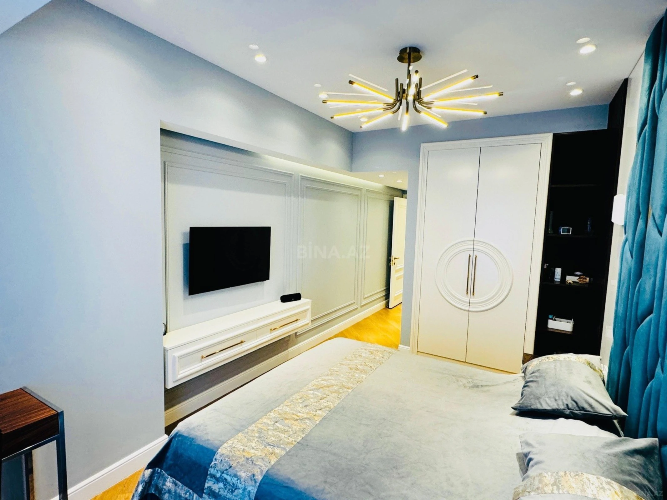 Kirayə verilir 3 otaqlı mənzil 150 m²