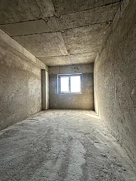 Satılır 4 otaqlı mənzil 193 m²