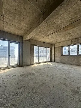 Satılır 4 otaqlı mənzil 193 m²