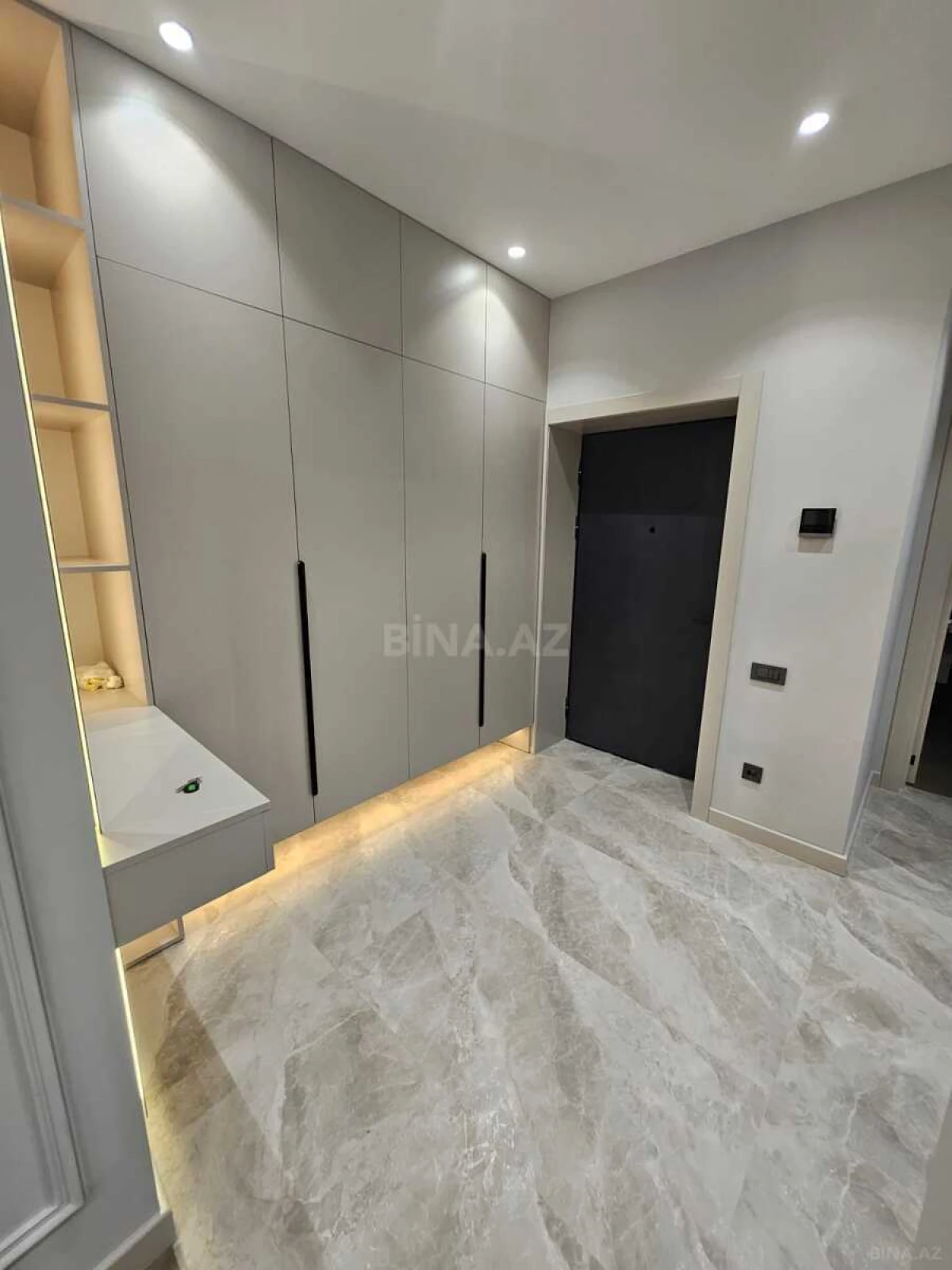 Kirayə verilir 3 otaqlı mənzil 95 m²