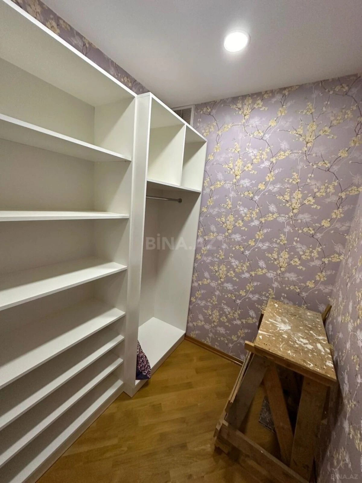 Kirayə verilir 2 otaqlı mənzil 100 m²