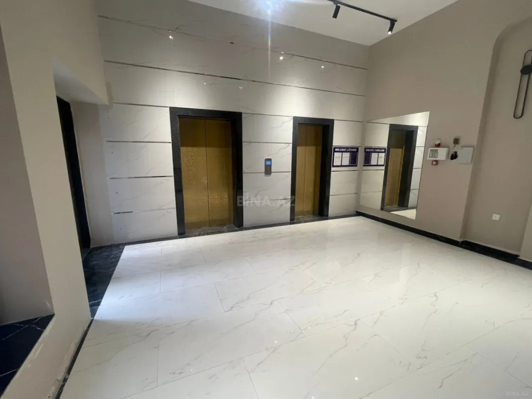 Satılır 3 otaqlı mənzil 157 m²