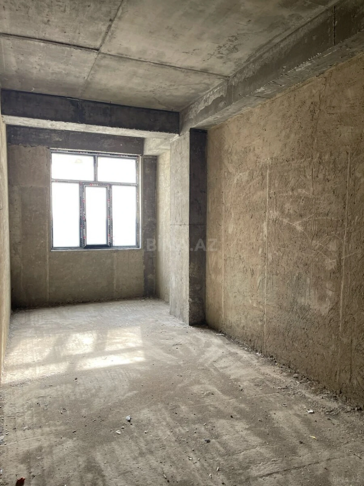 Satılır 3 otaqlı mənzil 157 m²