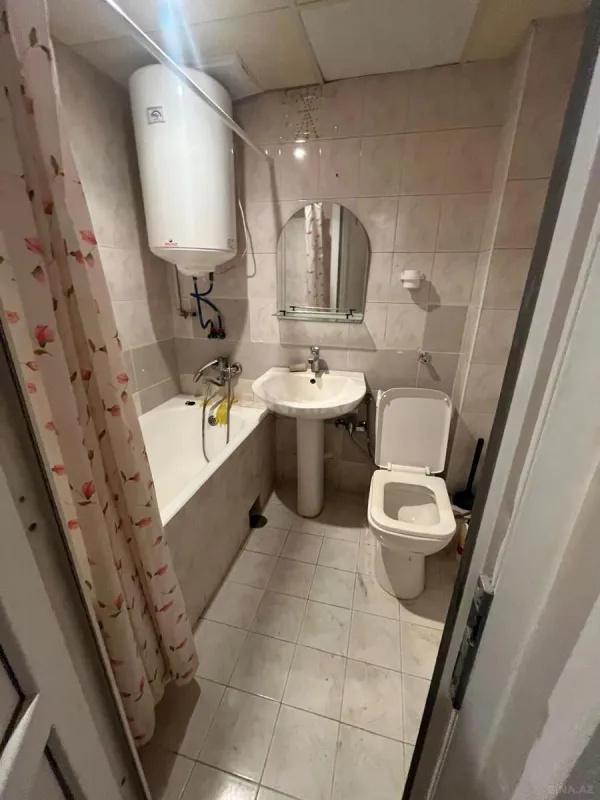 Satılır 2 otaqlı mənzil 42 m²