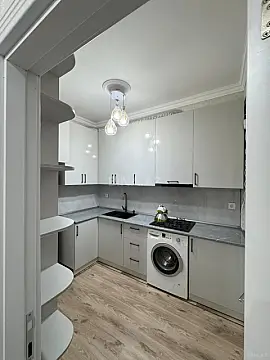 Kirayə verilir 2 otaqlı mənzil 76 m²