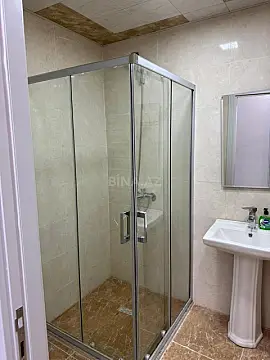 Kirayə verilir 2 otaqlı mənzil 76 m²