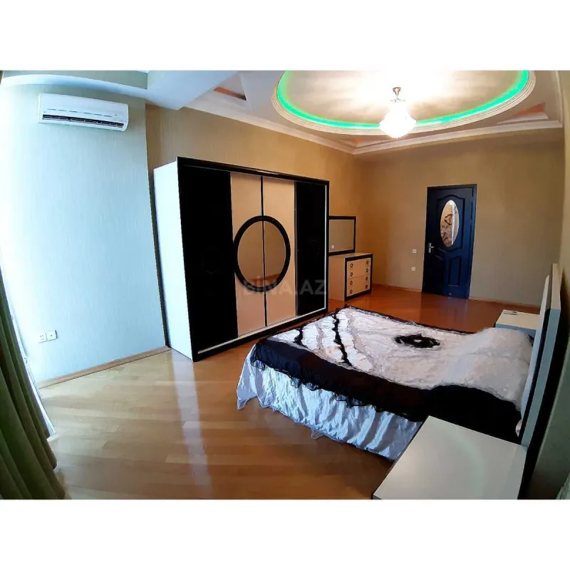 Kirayə verilir 3 otaqlı mənzil 132 m²