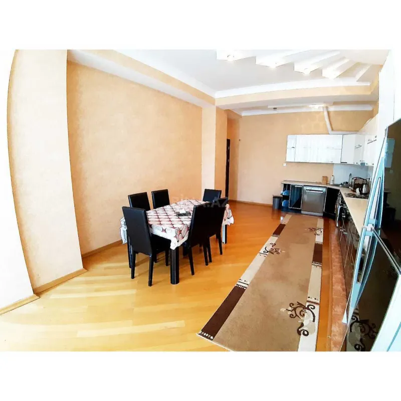 Kirayə verilir 3 otaqlı mənzil 132 m²