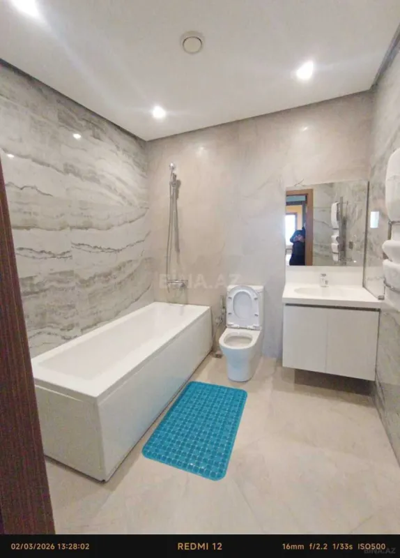 Kirayə verilir 4 otaqlı mənzil 201 m²