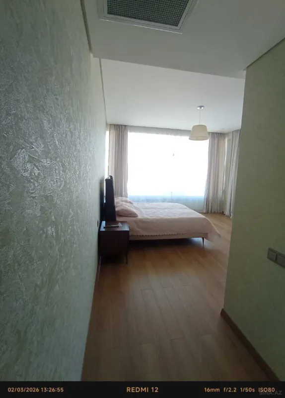 Kirayə verilir 4 otaqlı mənzil 201 m²