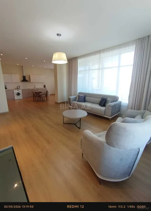 Kirayə verilir 4 otaqlı mənzil 201 m²