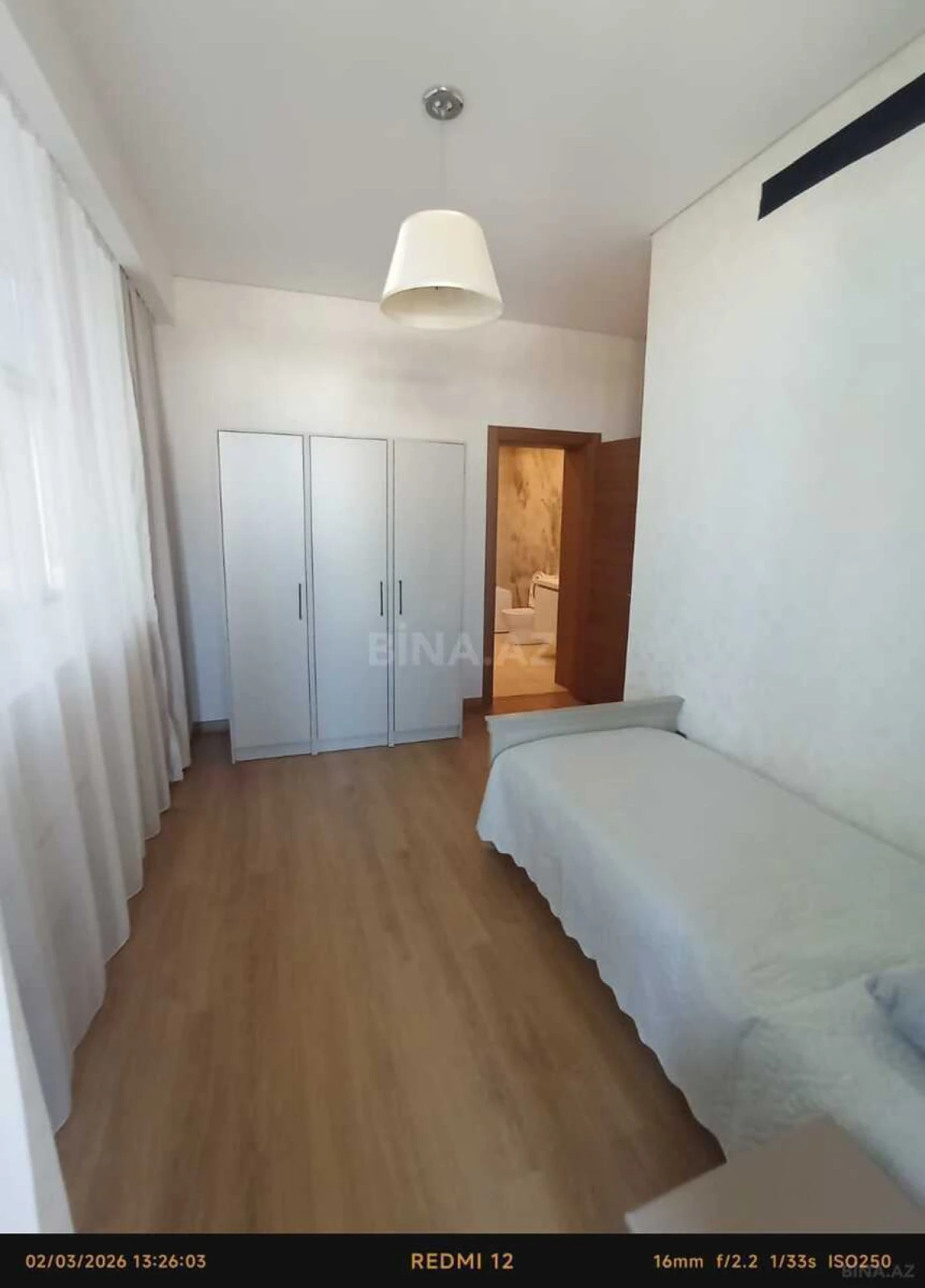 Kirayə verilir 4 otaqlı mənzil 201 m²