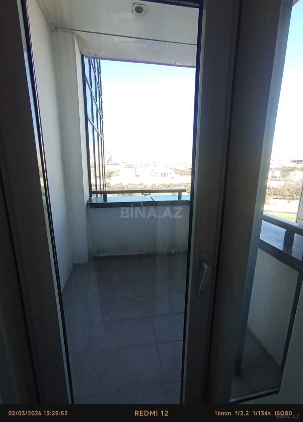 Kirayə verilir 4 otaqlı mənzil 201 m²
