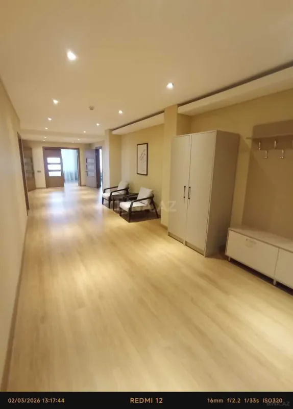 Kirayə verilir 4 otaqlı mənzil 201 m²