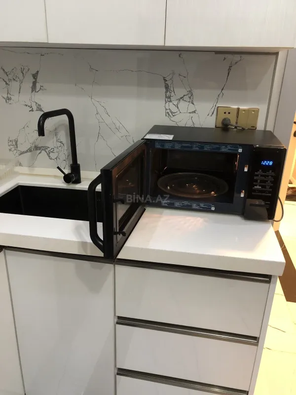 Kirayə verilir 2 otaqlı mənzil 65 m²