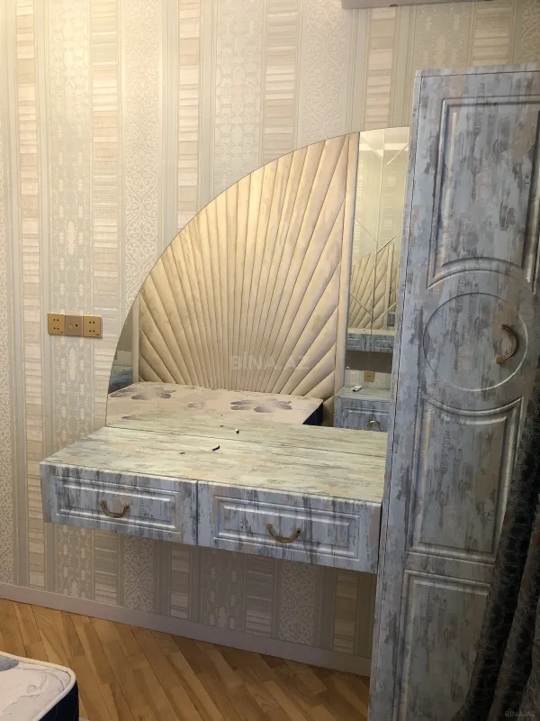 Kirayə verilir 2 otaqlı mənzil 65 m²