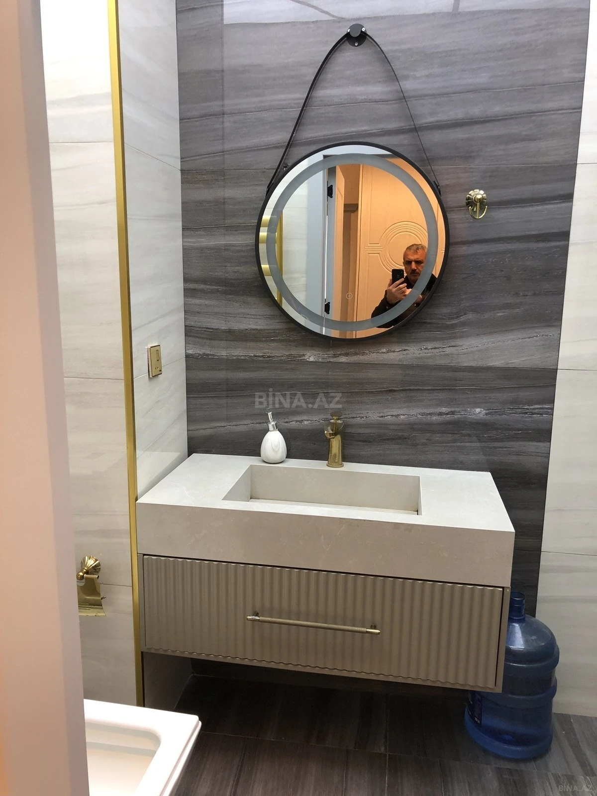 Kirayə verilir 2 otaqlı mənzil 65 m²