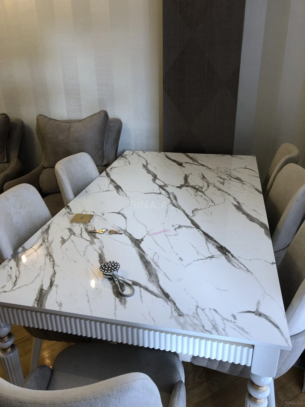 Kirayə verilir 2 otaqlı mənzil 65 m²