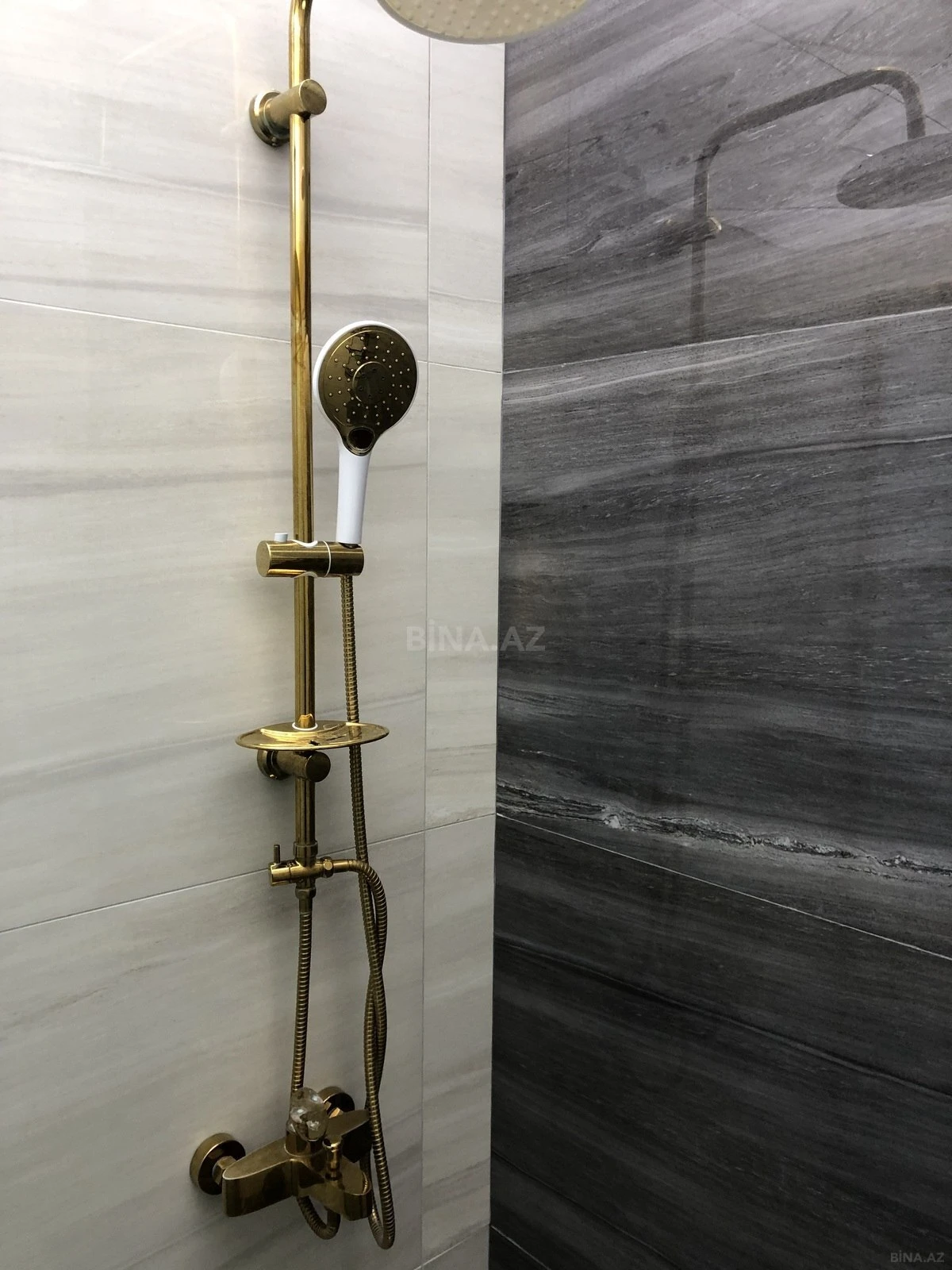 Kirayə verilir 2 otaqlı mənzil 65 m²