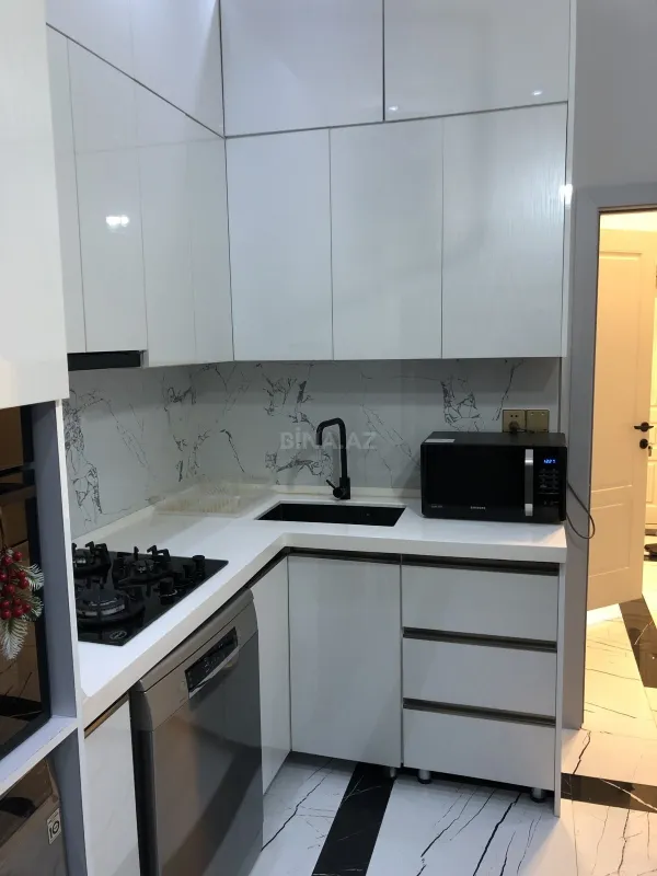 Kirayə verilir 2 otaqlı mənzil 65 m²